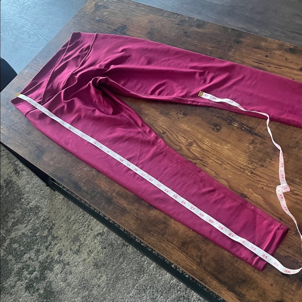 obsession Women's Berry scrunched Leggings - Picture 6 of 7